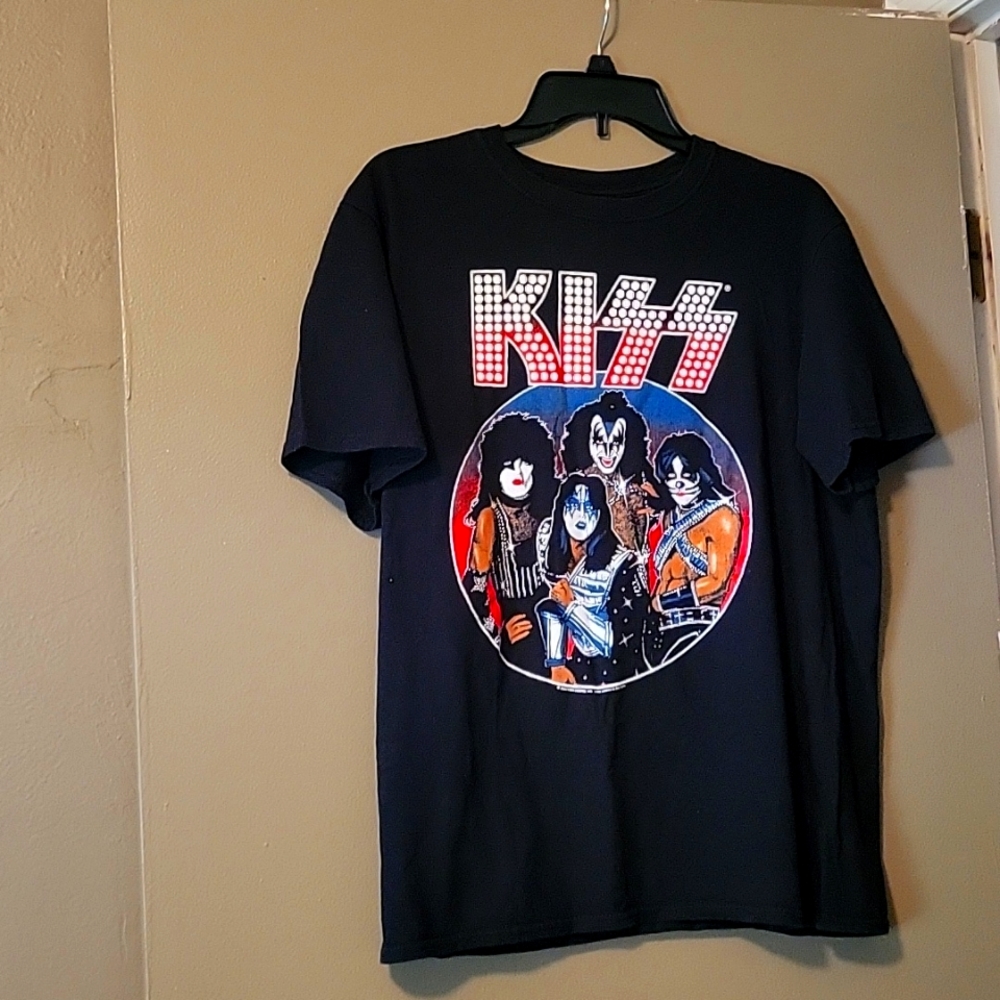 Vintage Kiss Tee